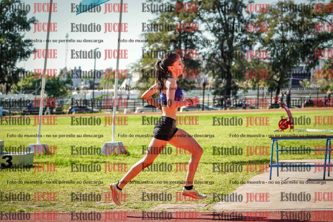Fotos de los 1500 m con obstáculos de mujeres