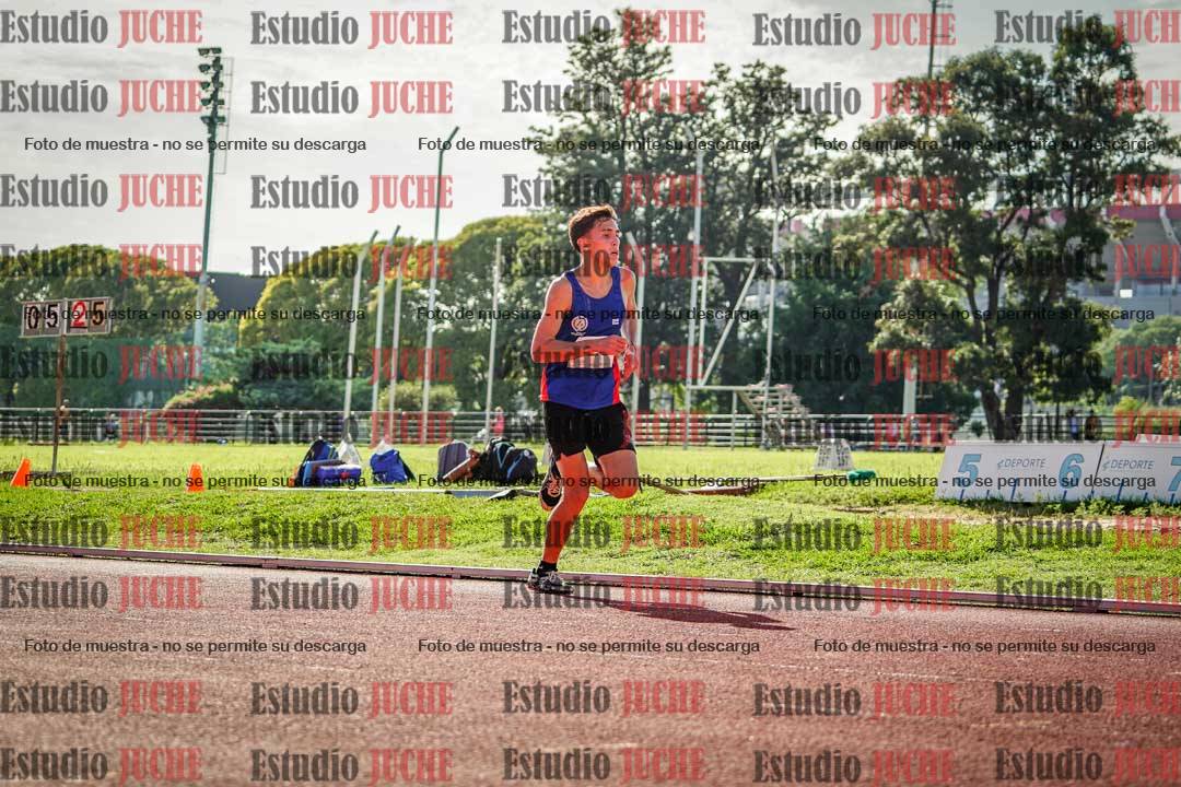 Fotos de los 3000 m con obstáculos de varones