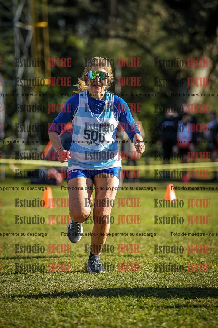 Fotos de la llegada del cross de 4000 m - mujeres