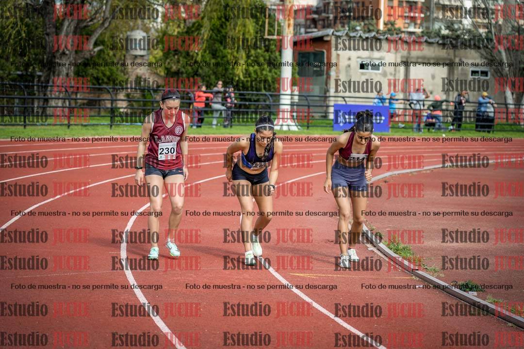 Fotos de los 1500 m con obstáculos de mujeres