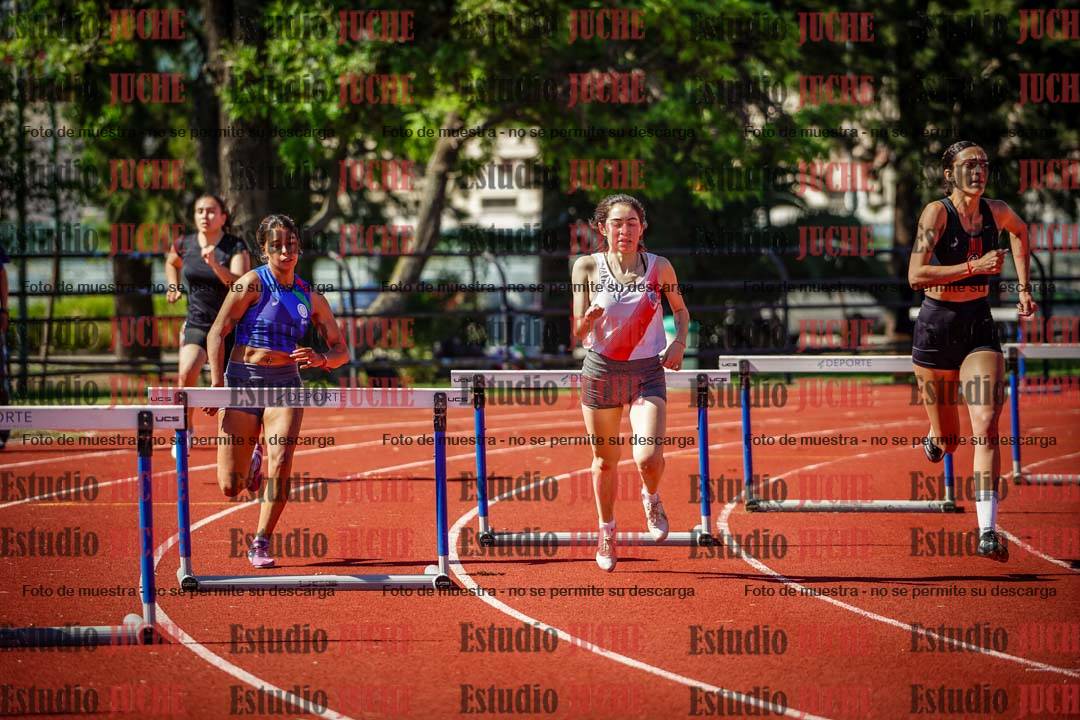 Fotos de los 400 m con vallas de mujeres