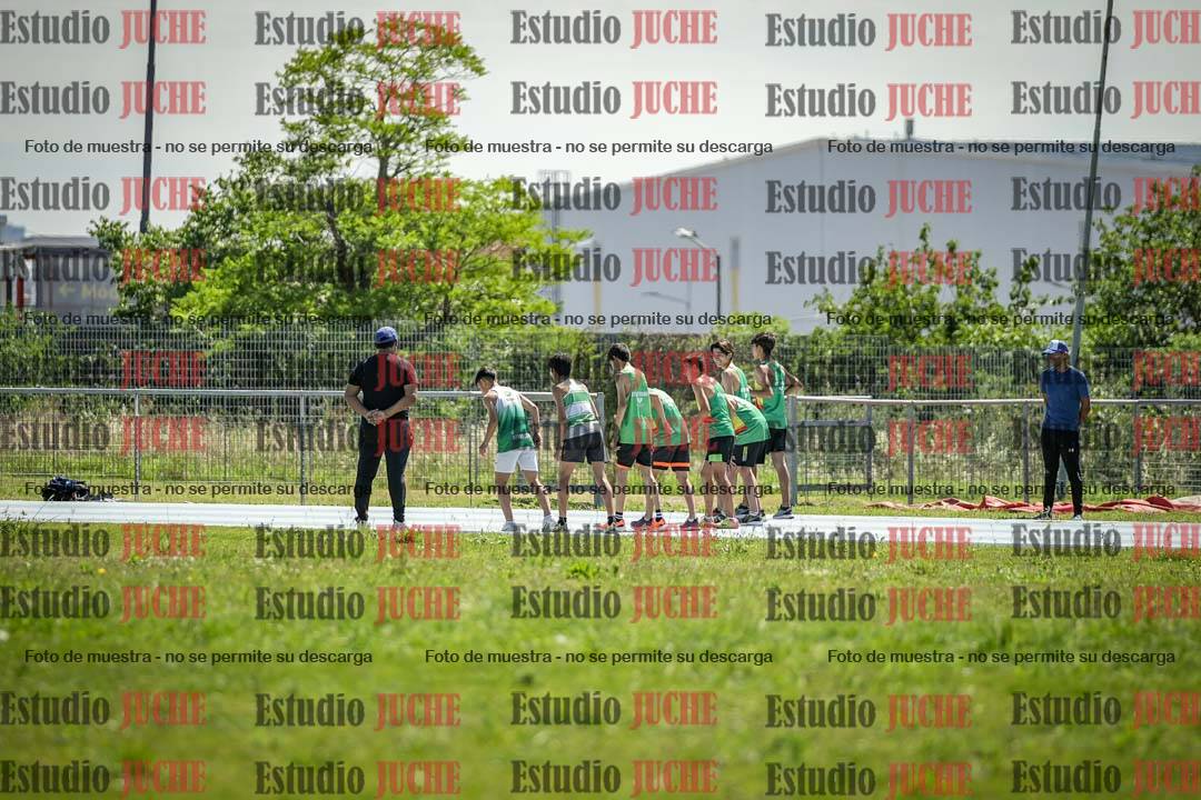 Fotos de los 600 m llanos de varones