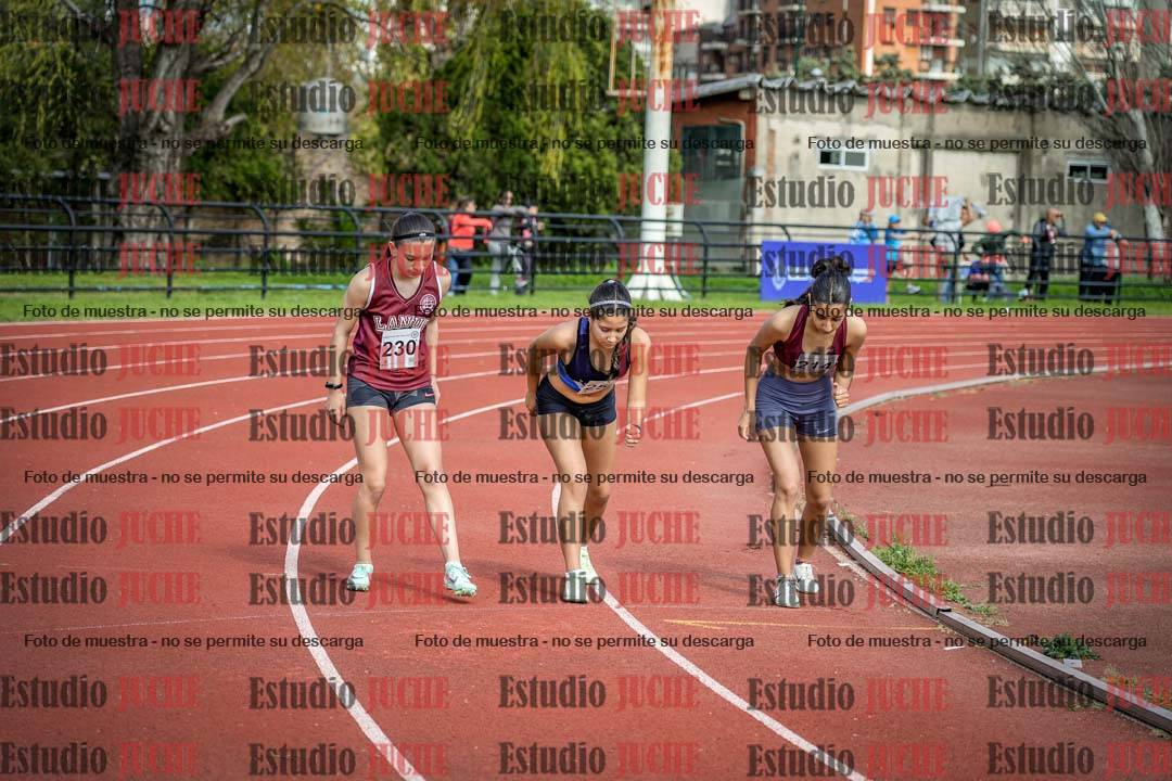 Fotos de los 1500 m con obstáculos de mujeres