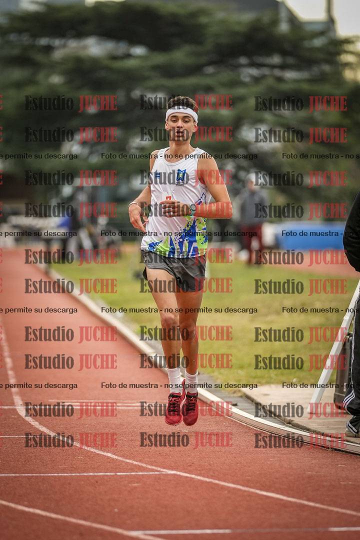 Fotos de los 3000 m con obstáculos de varones