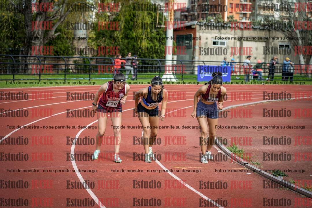 Fotos de los 1500 m con obstáculos de mujeres