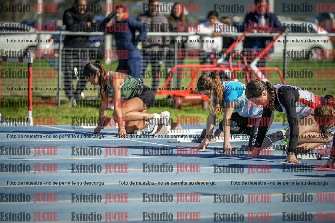Fotos de los 80 m llanos de mujeres - U14