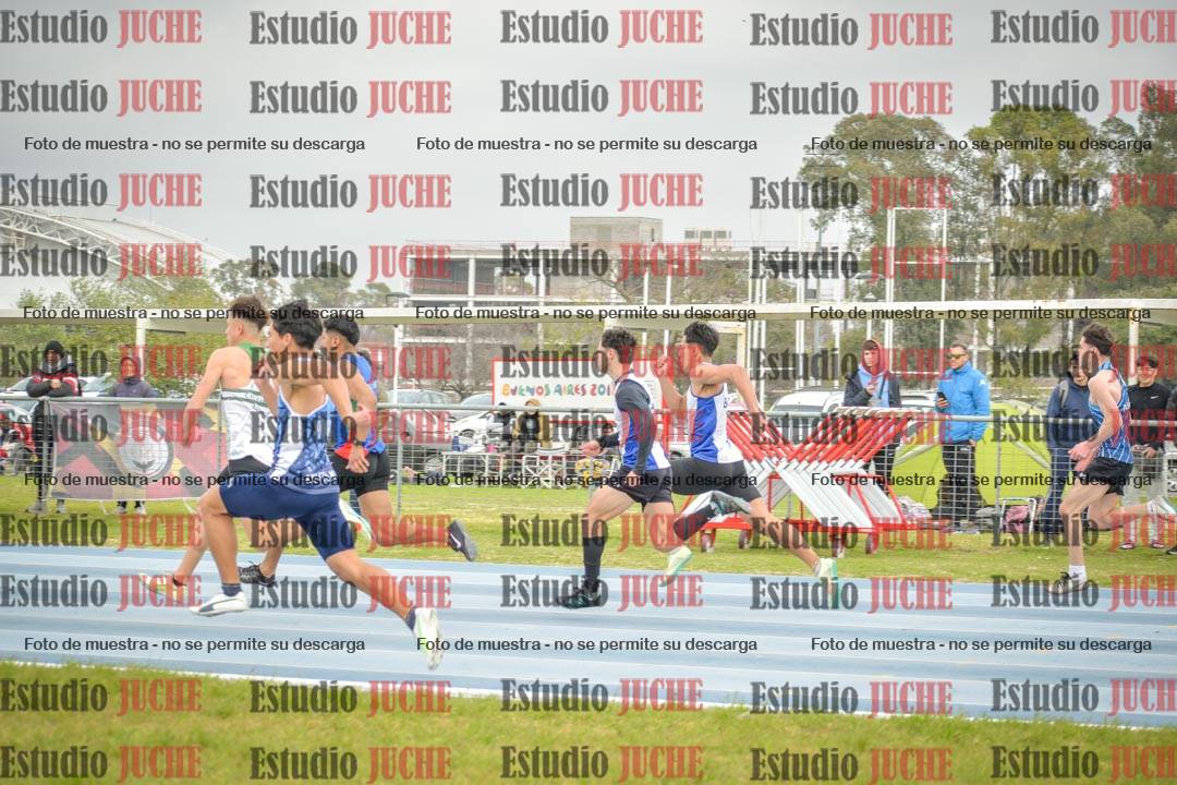 Fotos de los 100 m llanos de varones