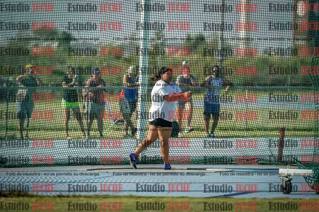 Fotos del lanzamiento de martillo de mujeres