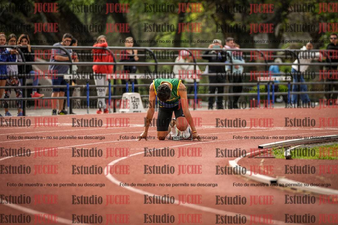 Fotos de los 400 m con vallas de varones