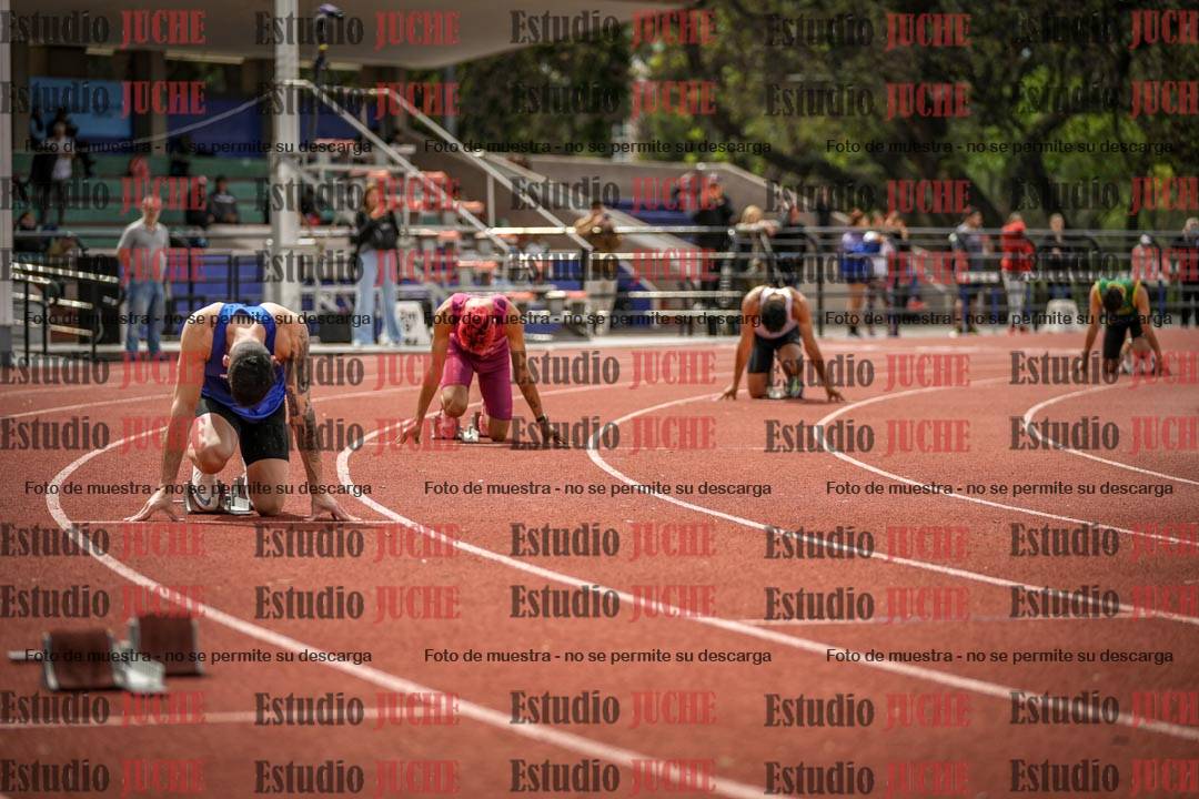 Fotos de los 400 m con vallas de varones