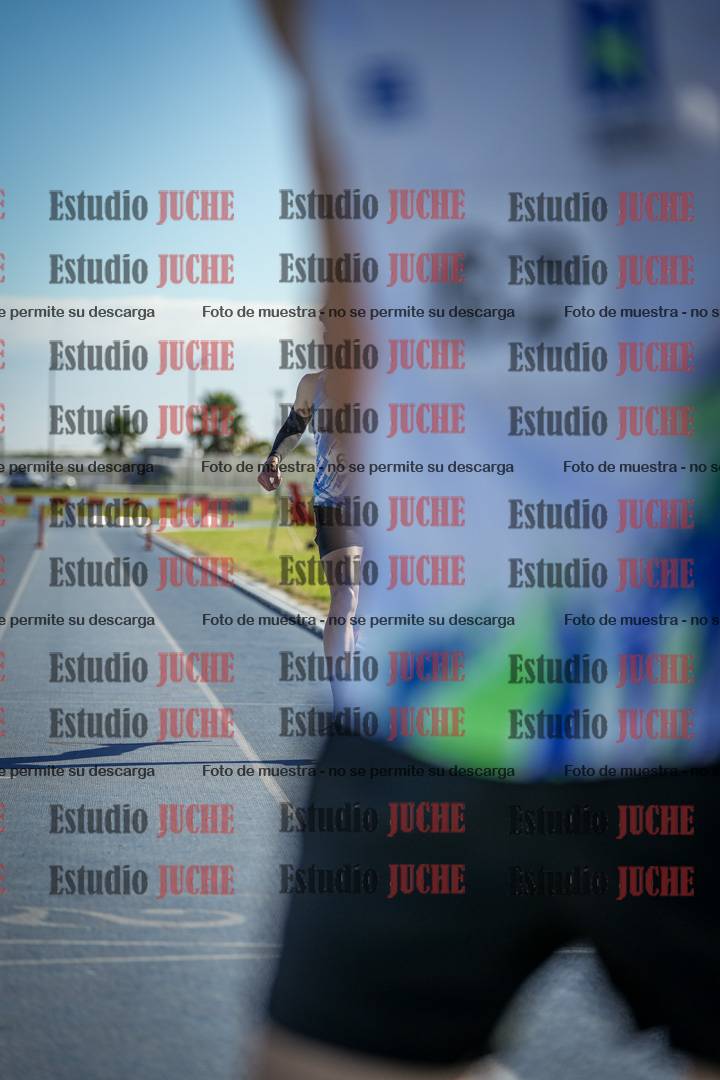 Fotos de los 3000 m con obstáculos de varones