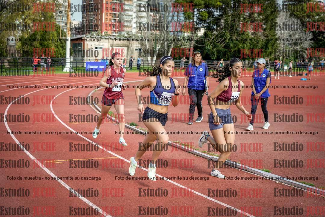 Fotos de los 1500 m con obstáculos de mujeres