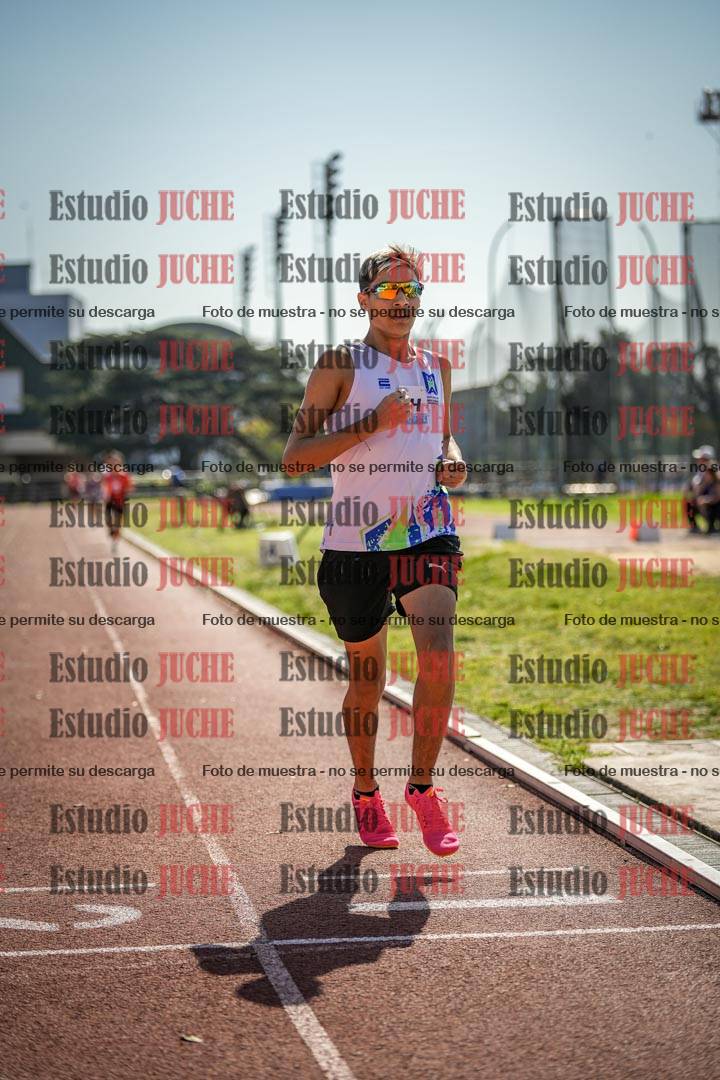 Fotos de los 600 m llanos de varones - U16