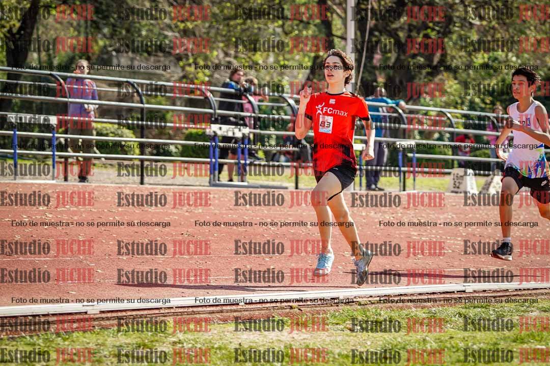Fotos de los 600 m llanos de varones - U16