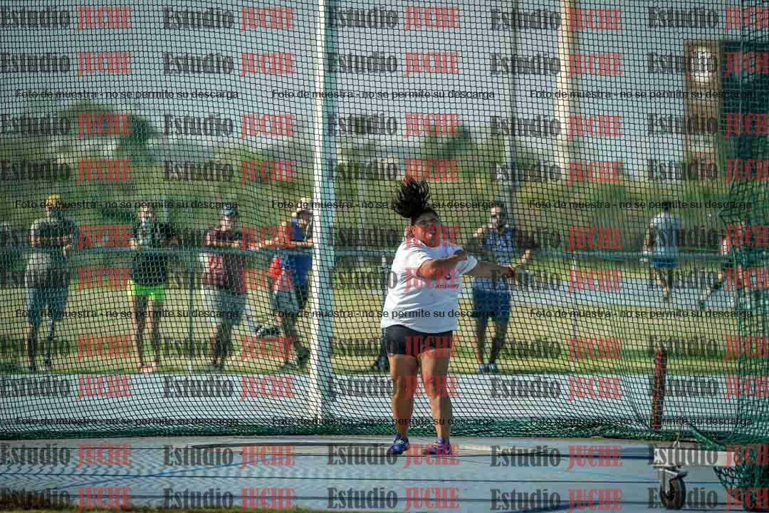 Fotos del lanzamiento de martillo de mujeres