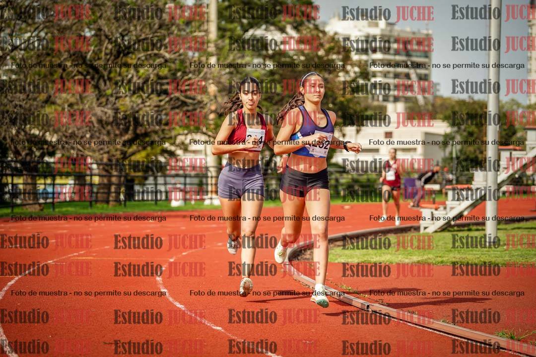 Fotos de los 1500 m con obstáculos de mujeres