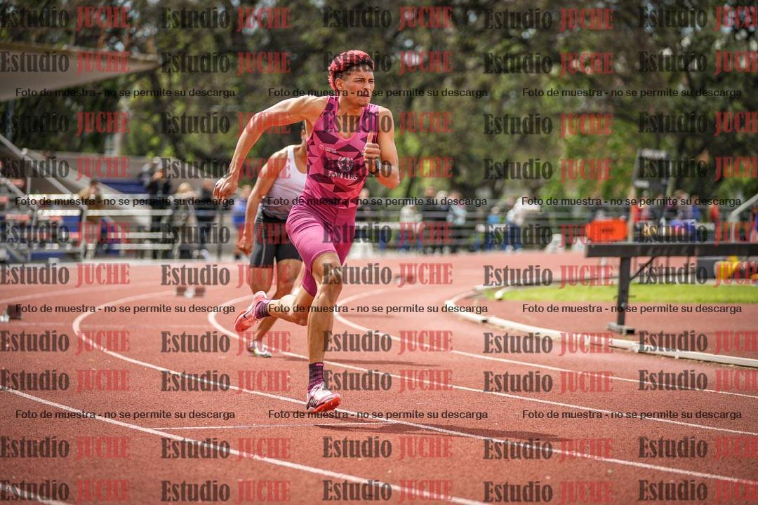 Fotos de los 400 m con vallas de varones