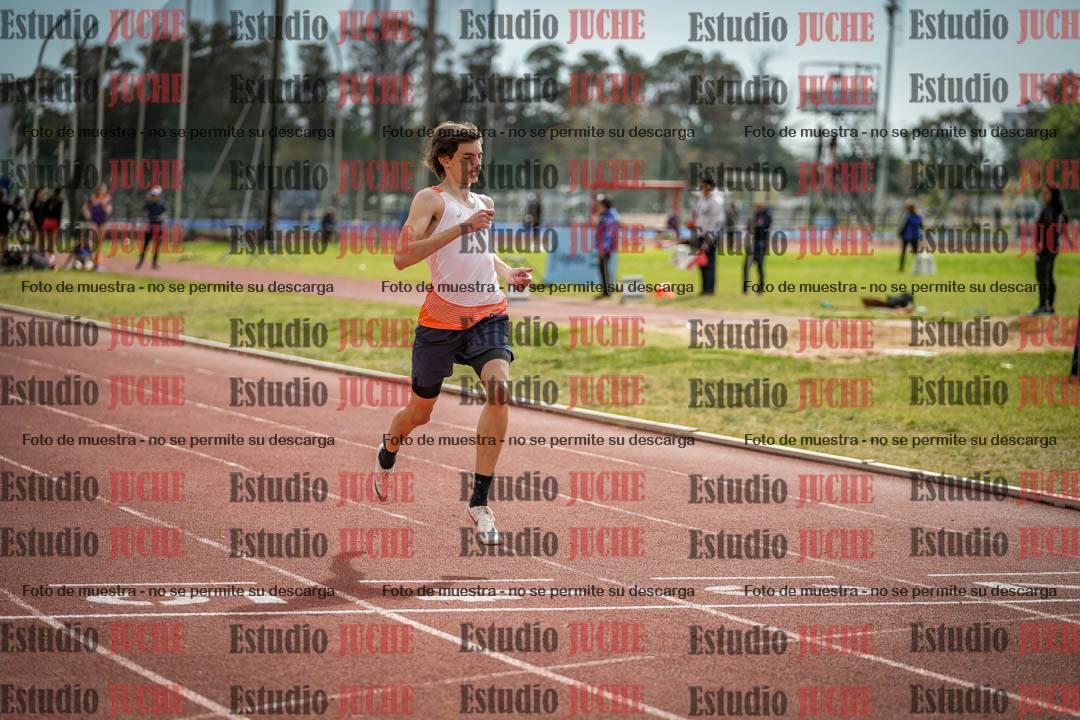 Fotos de los 400 m con vallas de varones