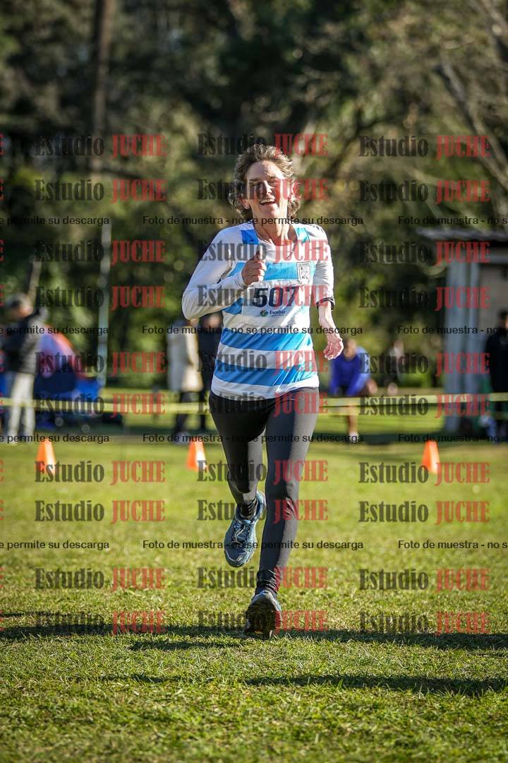 Fotos de la llegada del cross de 4000 m - mujeres