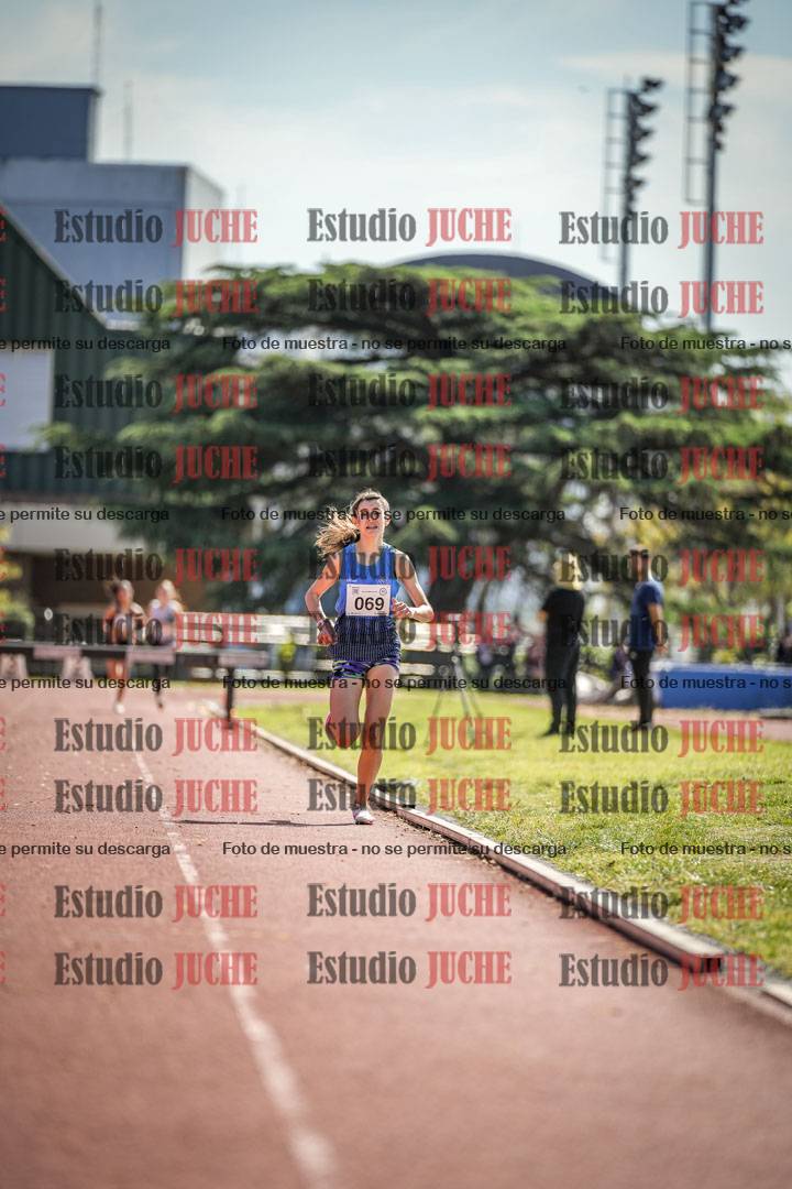 Fotos de los 1500 m con obstáculos de mujeres