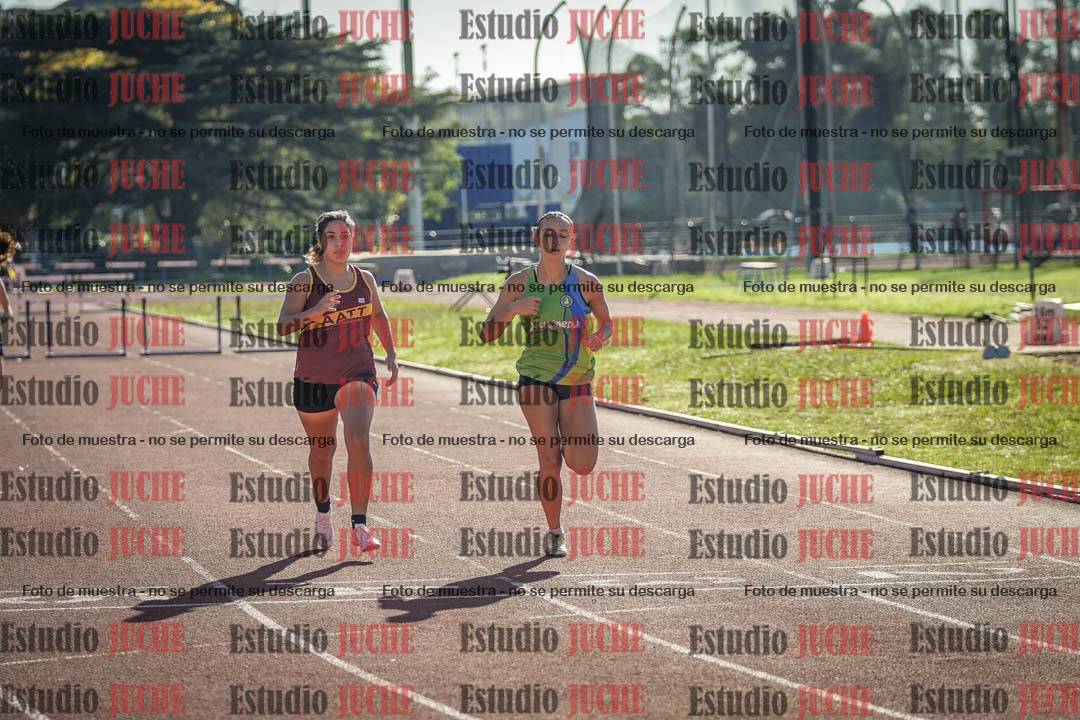 Fotos de los 400 m con vallas de mujeres