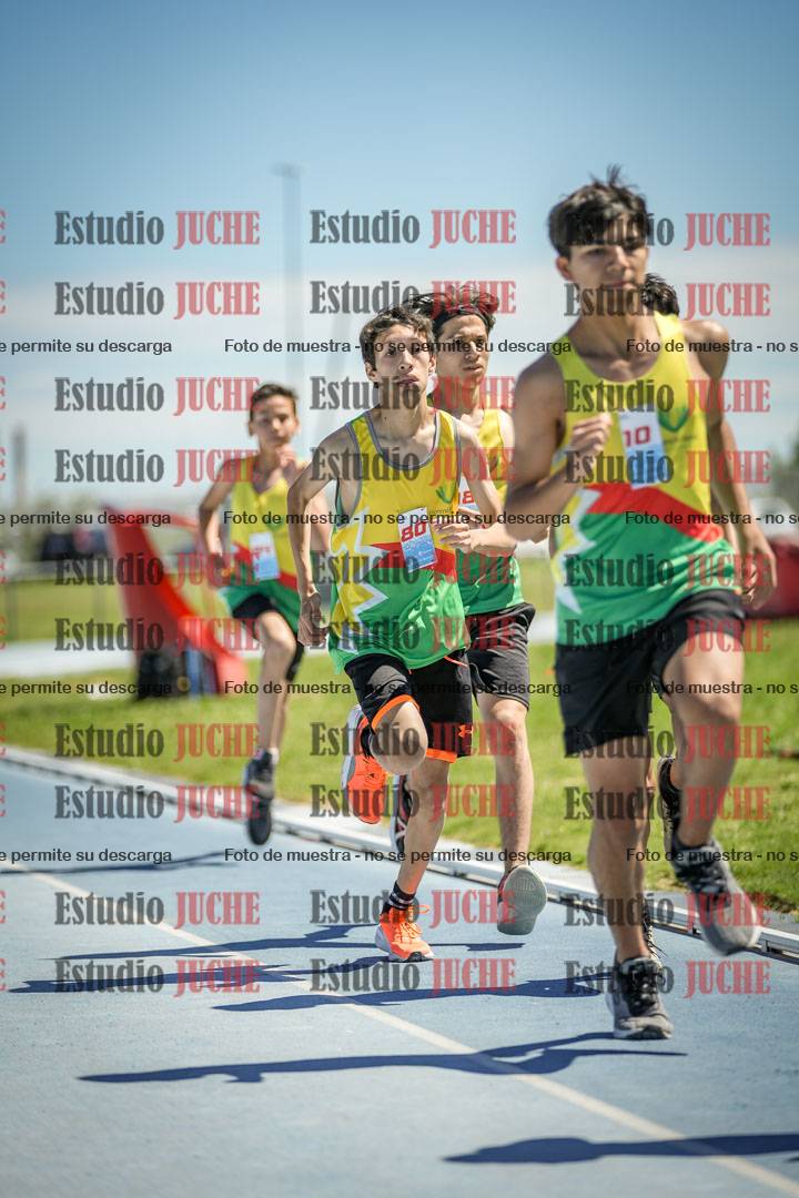 Fotos de los 600 m llanos de varones