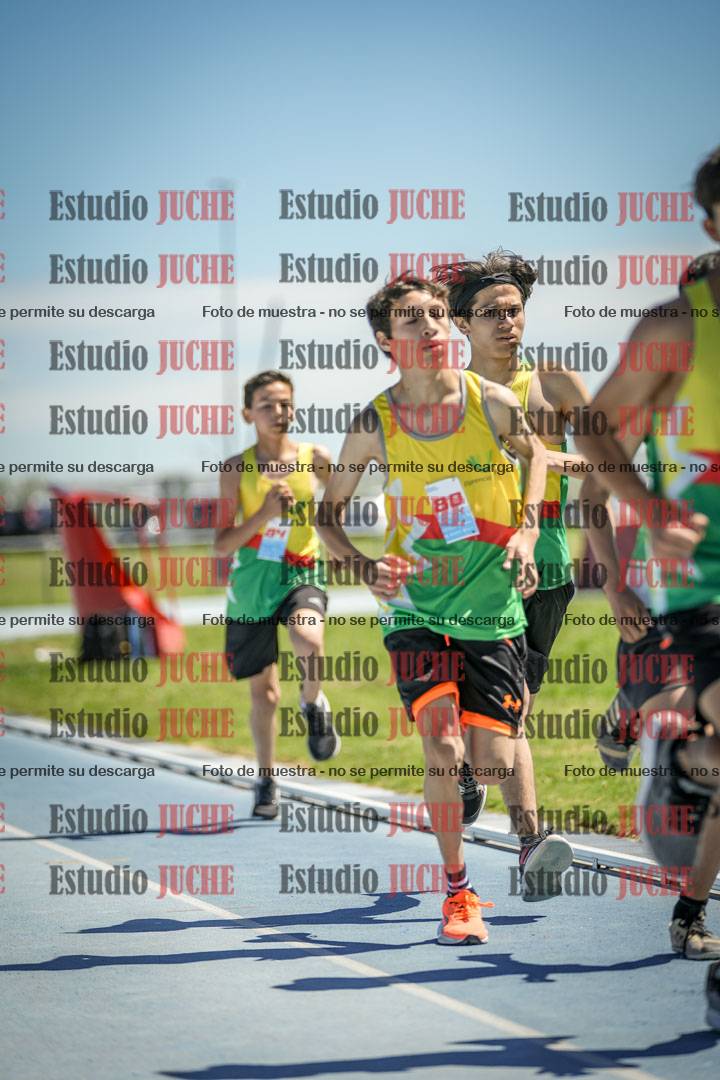 Fotos de los 600 m llanos de varones