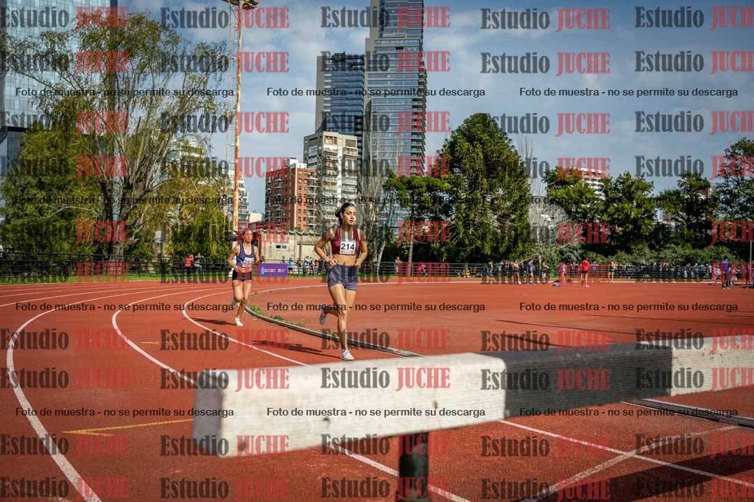 Fotos de los 1500 m con obstáculos de mujeres