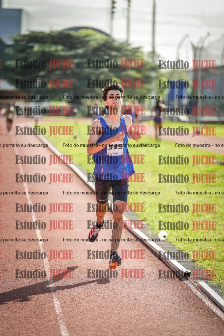 Fotos de los 3000 m con obstáculos de varones