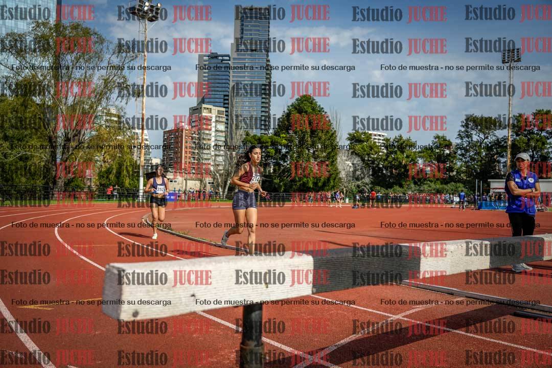 Fotos de los 1500 m con obstáculos de mujeres