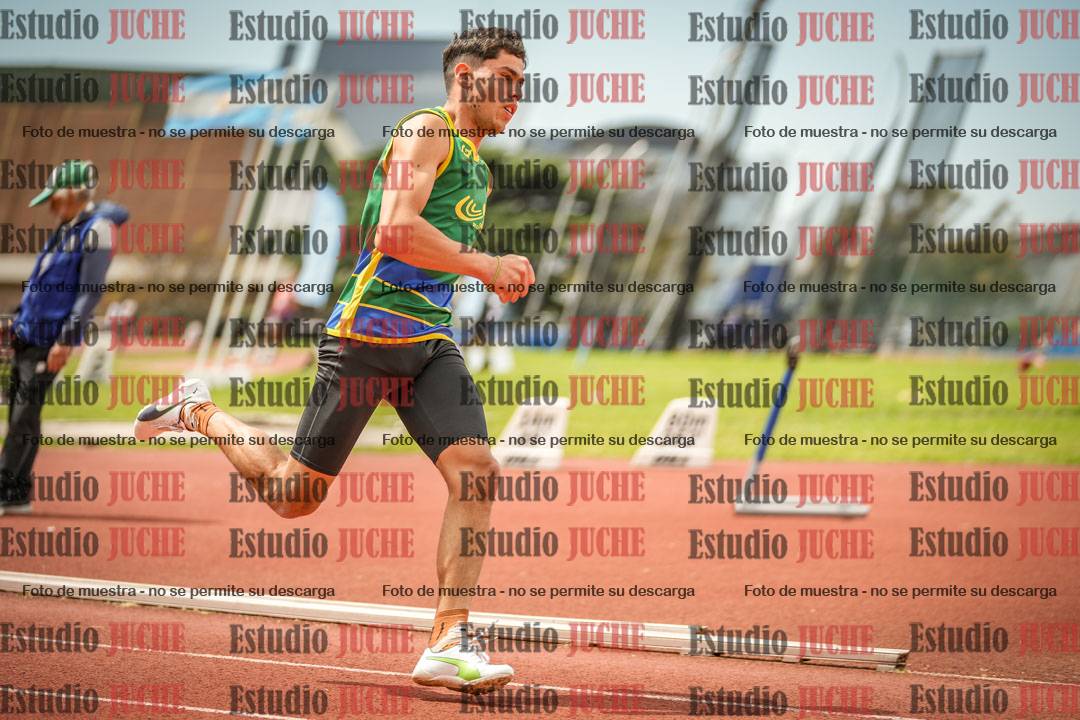 Fotos de los 400 m con vallas de varones