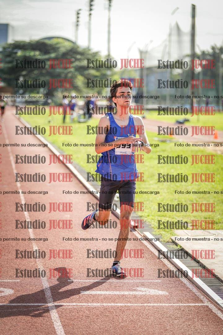 Fotos de los 3000 m con obstáculos de varones
