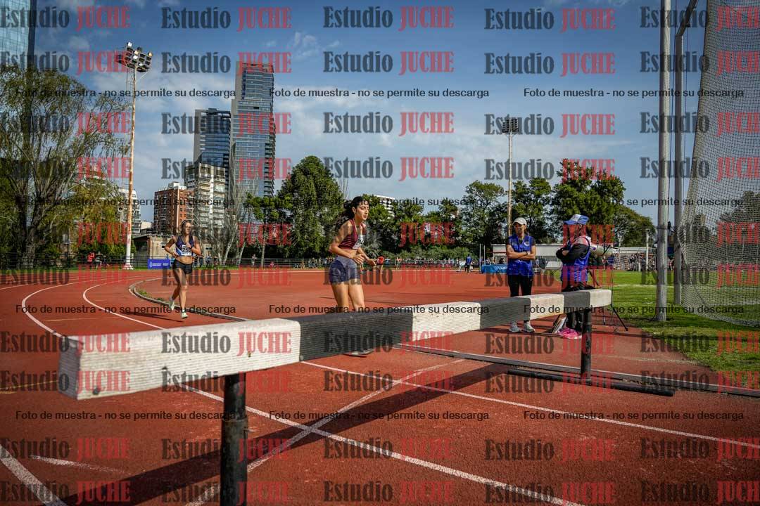 Fotos de los 1500 m con obstáculos de mujeres