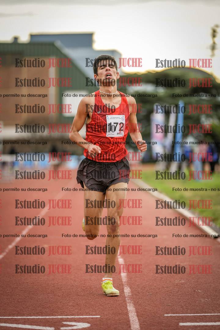 Fotos de los 2000 m con obstáculos de varones