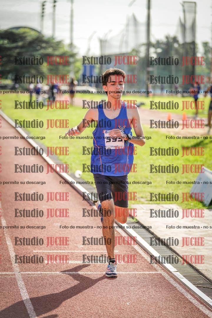 Fotos de los 3000 m con obstáculos de varones