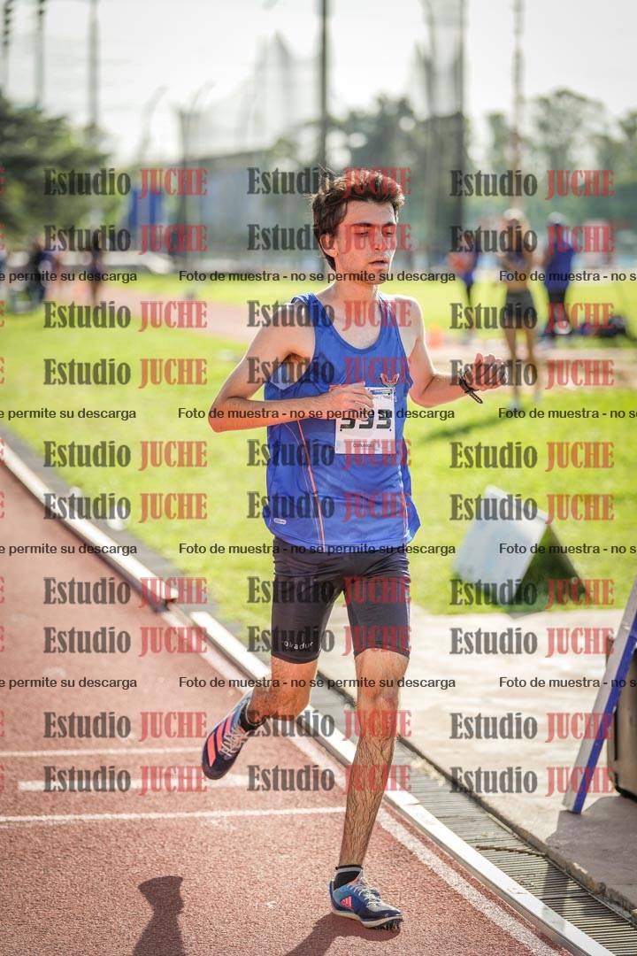 Fotos de los 3000 m con obstáculos de varones