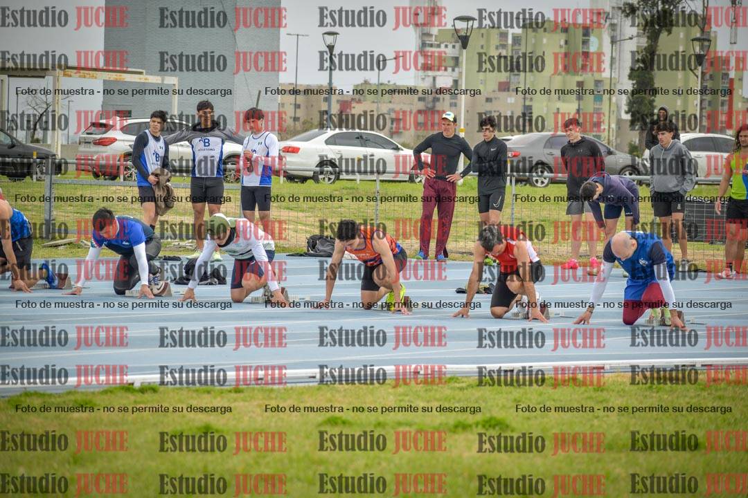 Fotos de los 100 m llanos de varones