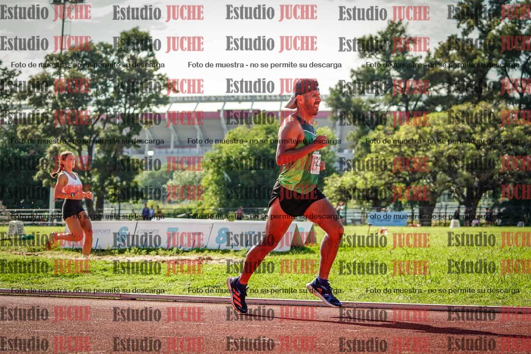 Fotos de los 3000 m con obstáculos de varones