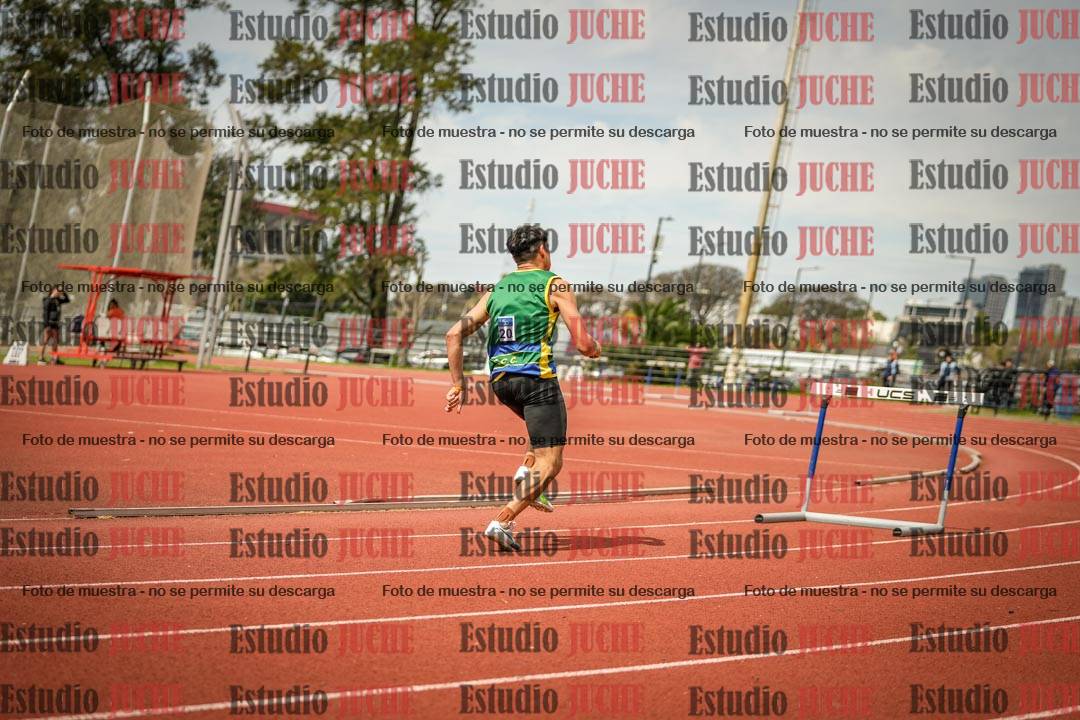 Fotos de los 400 m con vallas de varones