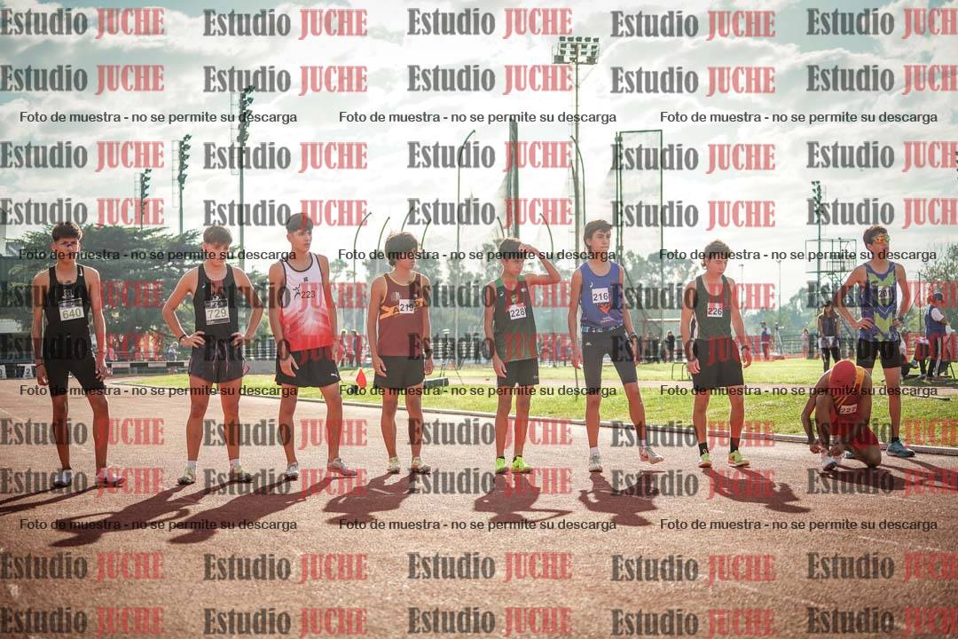 Fotos de los 2000 m con obstáculos de varones