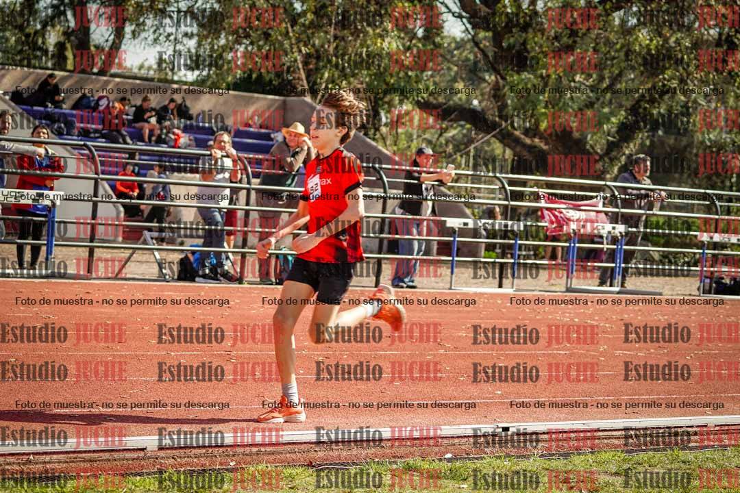 Fotos de los 600 m llanos de varones - U16