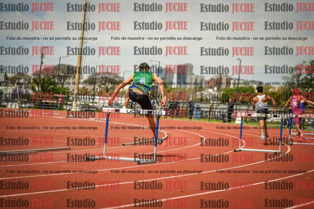 Fotos de los 400 m con vallas de varones