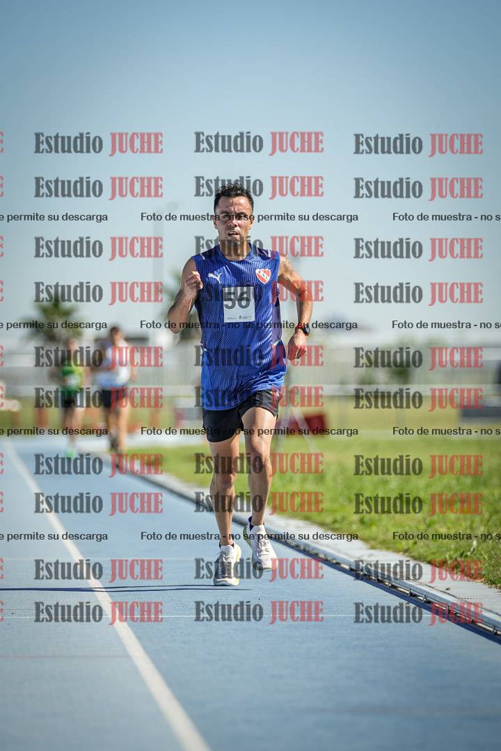 Fotos de los 5000 m de mujeres y varones - serie 1