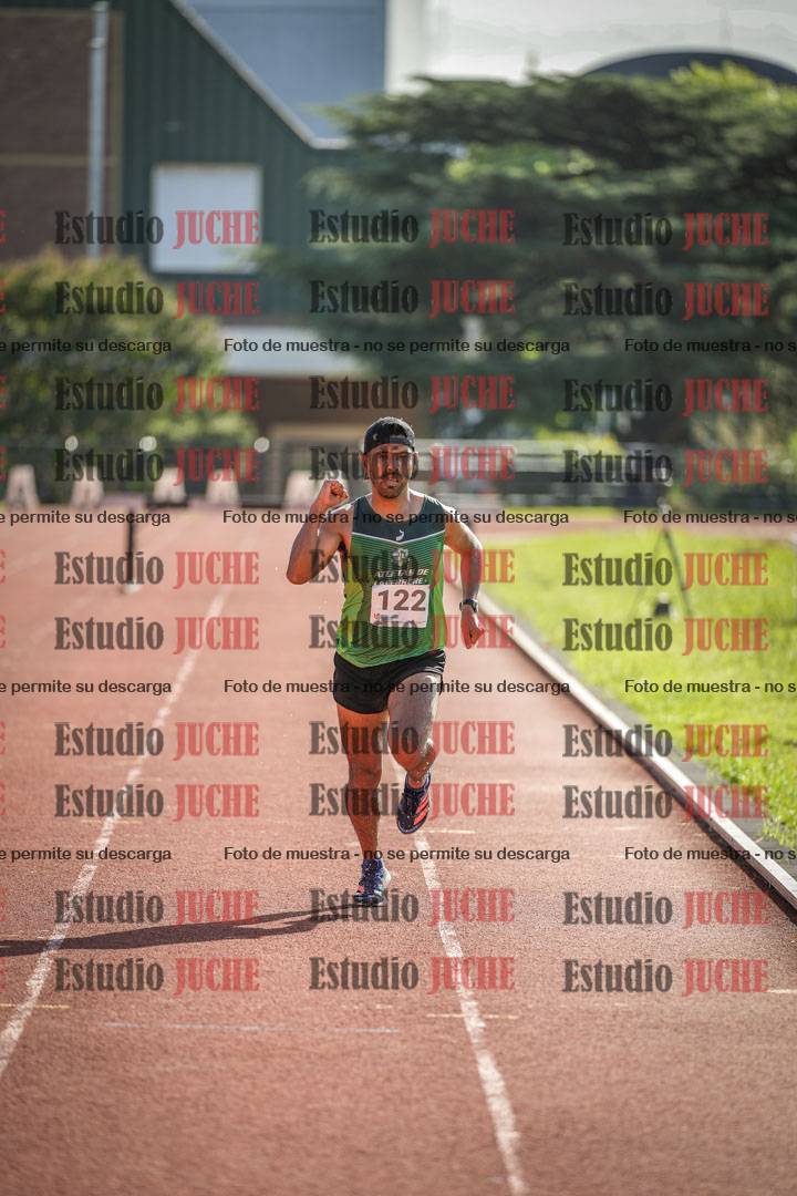 Fotos de los 3000 m con obstáculos de varones