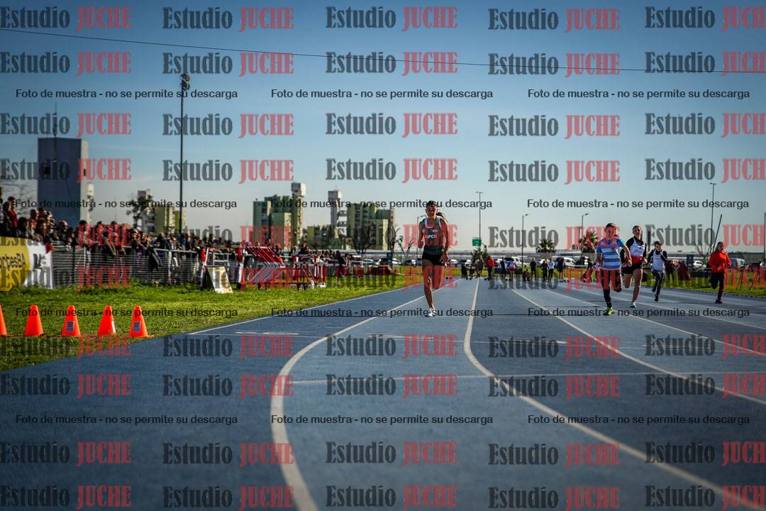 Fotos de los 80 m llanos de mujeres - U14