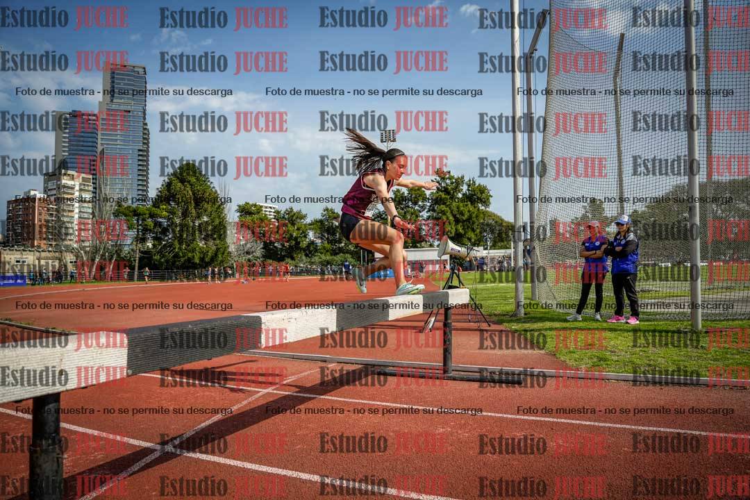 Fotos de los 1500 m con obstáculos de mujeres