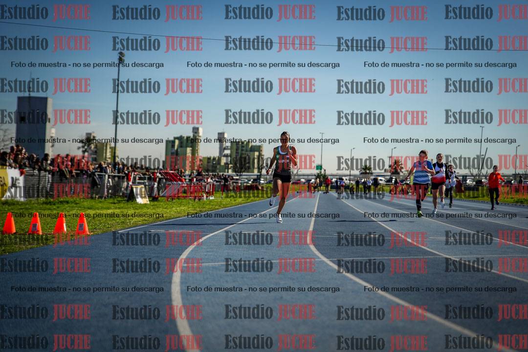 Fotos de los 80 m llanos de mujeres - U14
