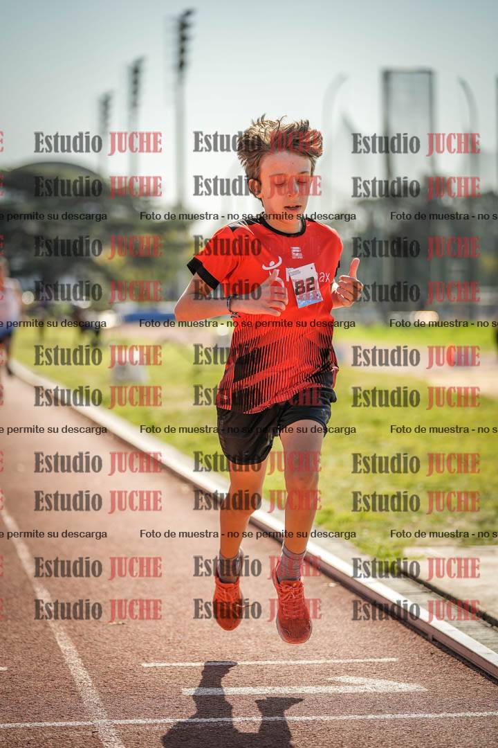Fotos de los 600 m llanos de varones - U16