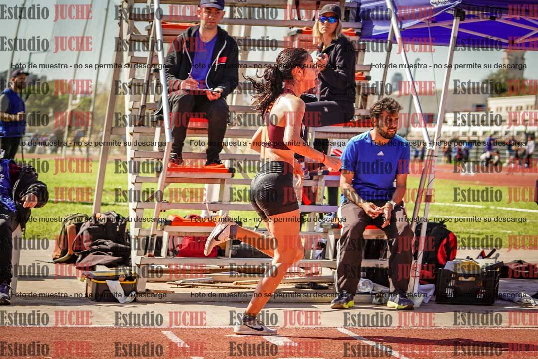Fotos de los 1500 m con obstáculos de mujeres
