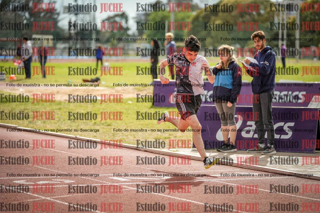 Fotos de los 400 m con vallas de varones